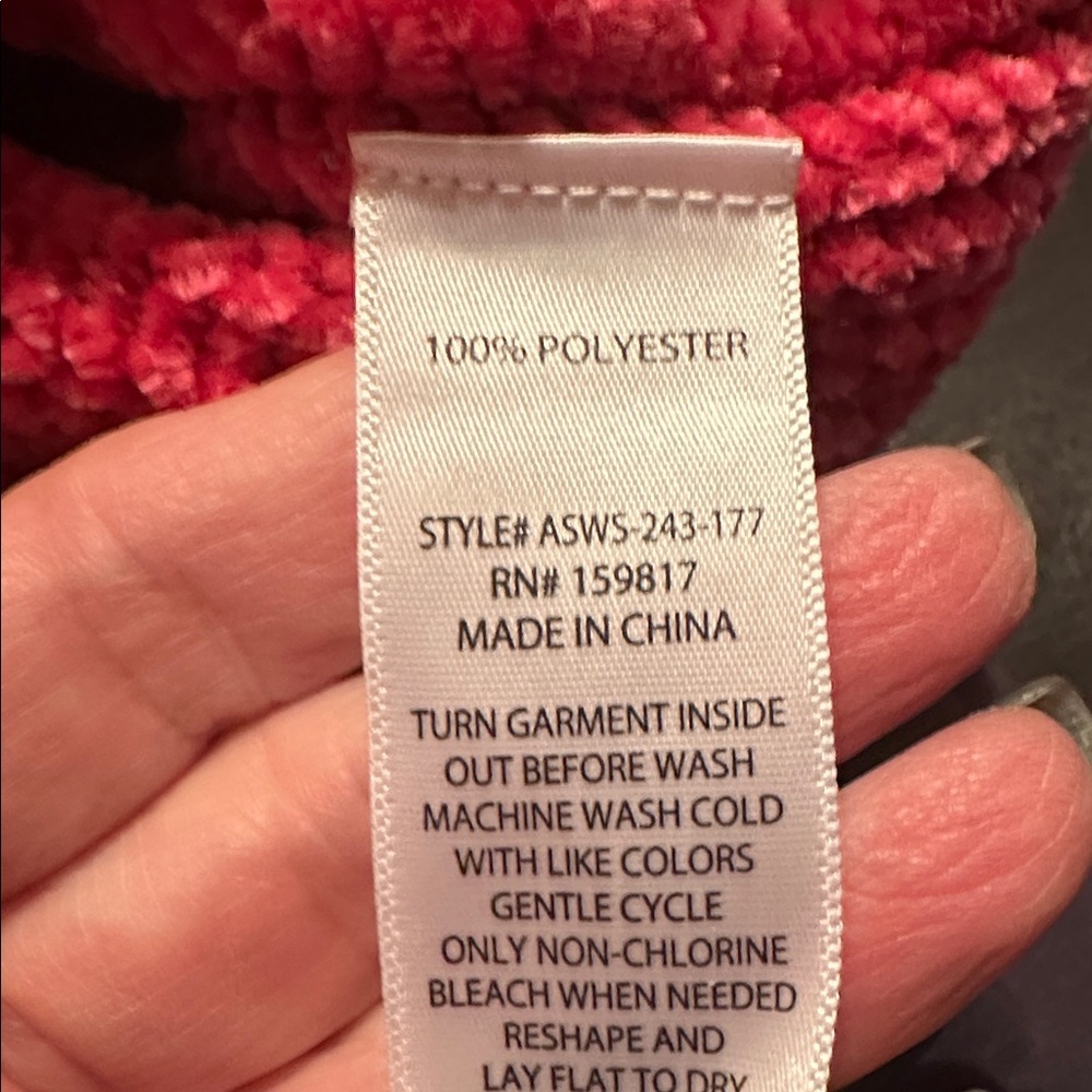 Altar’d State Hot Pink Cropped Chenille Turtleneck Sweater oversized & NWT - Picture 5 of 8